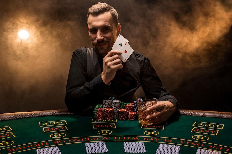 Sic Bo dice table broadcast with live dealer Sic Bo dice table broadcast with live dealer